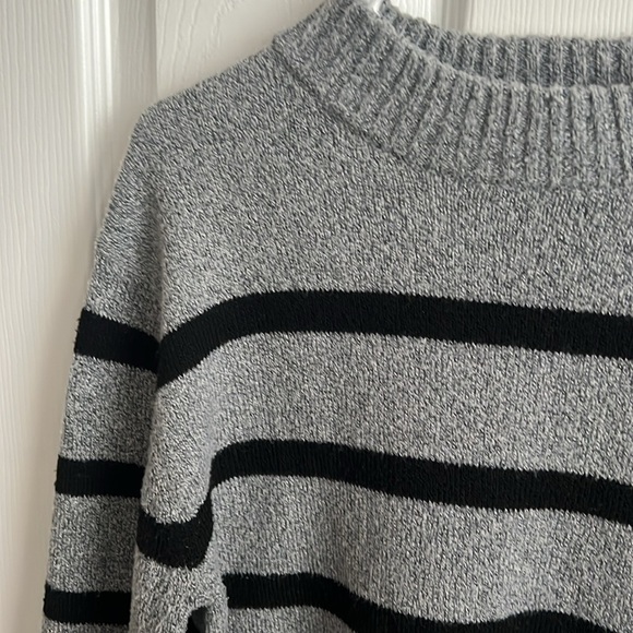 Ladies Workshop size‎ small cozy striped sweater - Picture 2 of 7